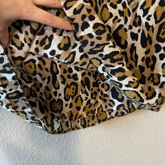 Tory Burch Women’s Leopard Print Silk Blouse Top - Picture 10 of 13